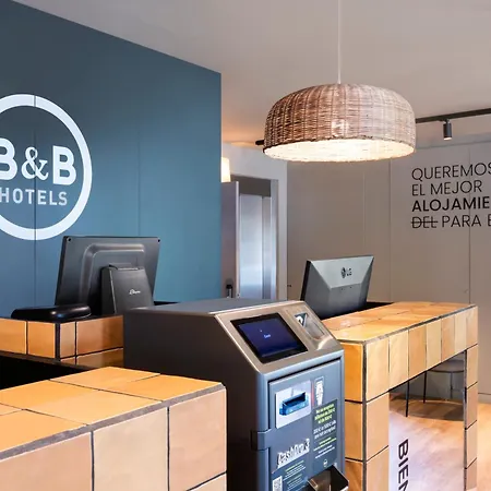 Barcelona Mollet 2* موييت ذيل مْباييس