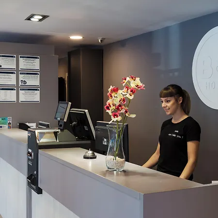 Barcelona Mollet 2* موييت ذيل مْباييس