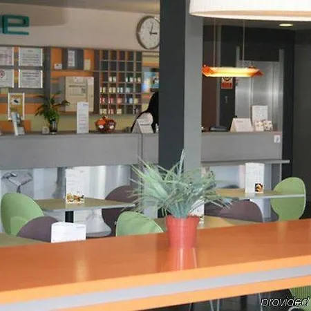 Barcelona Mollet 2*