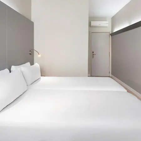 Barcelona Mollet 2*